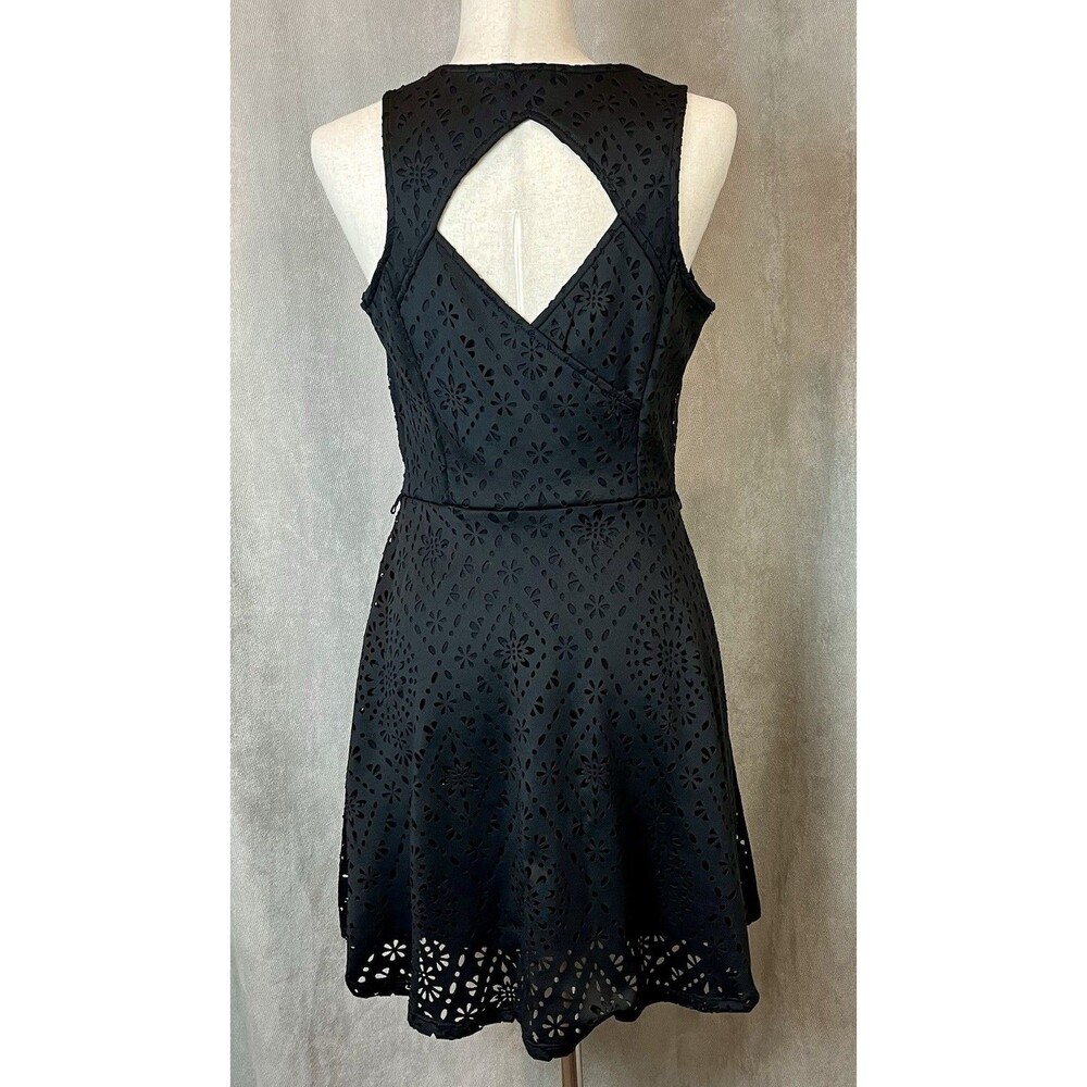Candie’s Black Fit & Flare Dress 7 Laser Cut Floral Open Back Y2K Whimsigoth - Picture 5 of 8